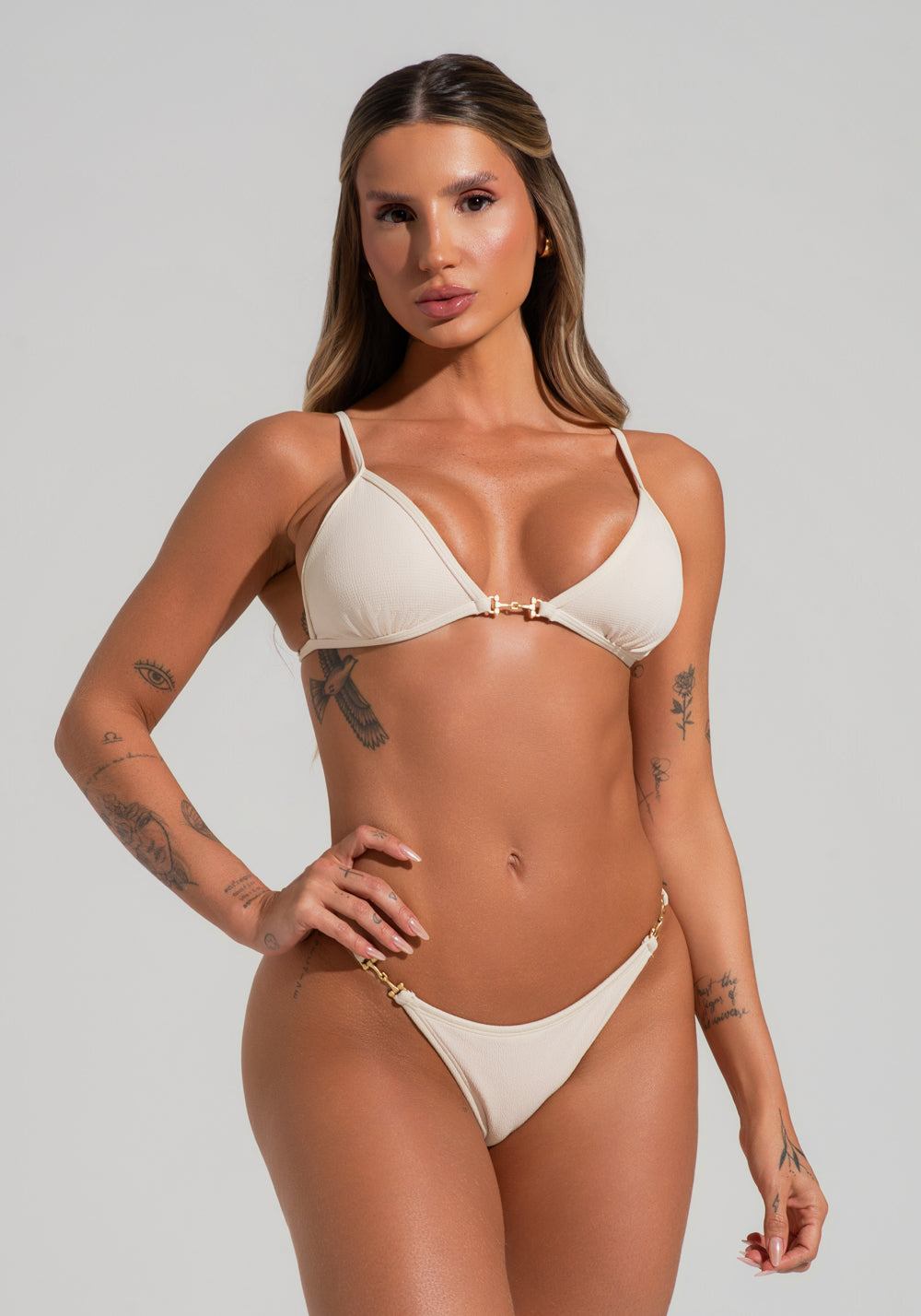 Top Biquíni Triângulo Com Bojo E Textura Solaris Dlk Off White