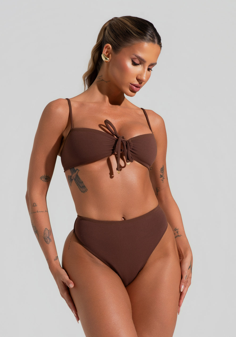 Calcinha Biquíni Hot Pant Cavada Com Textura Solaris Dlk Marrom