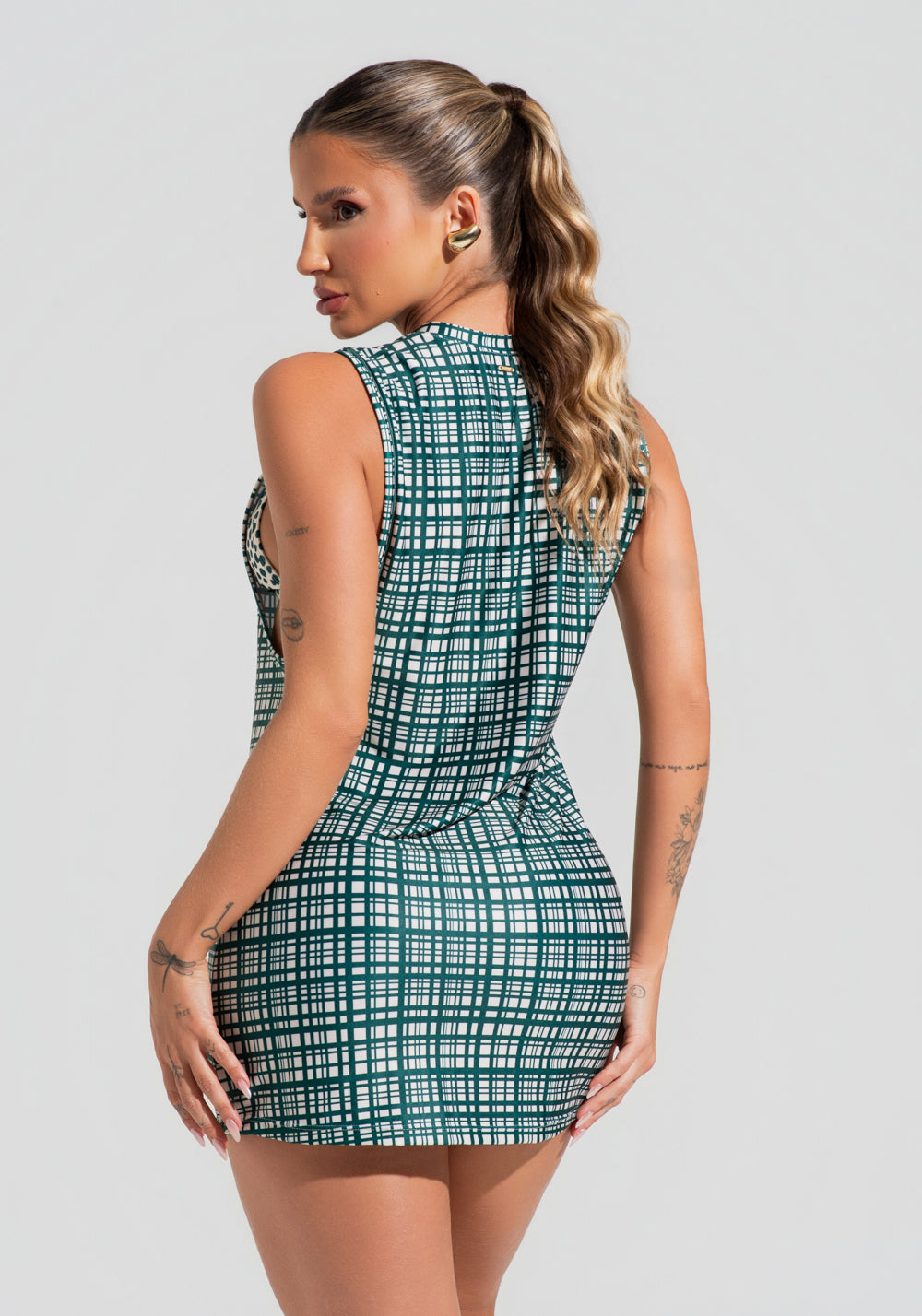 Vestido Saída De Praia Com Maxi Cava Solaris Dlk Estampado Xadrez