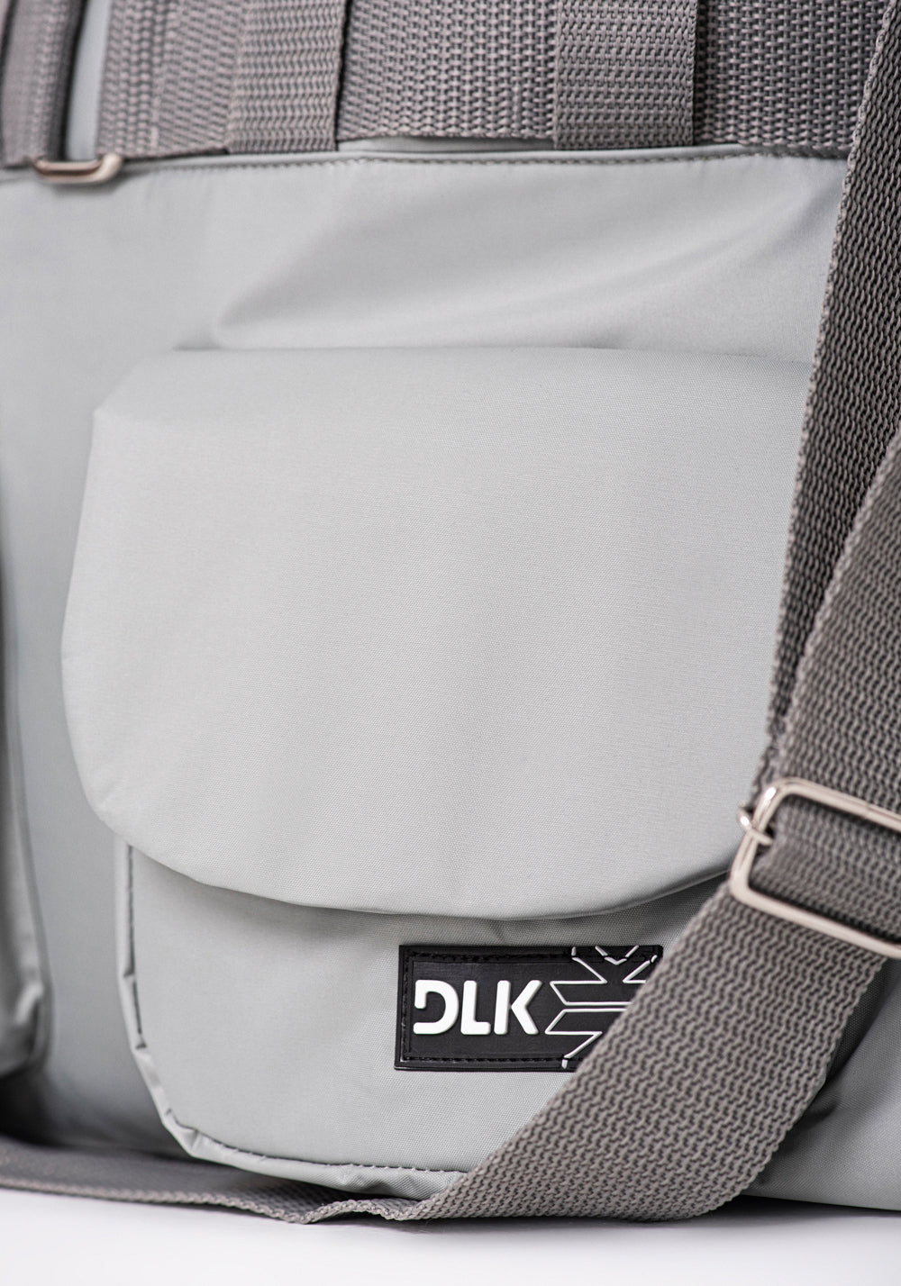 Bolsa Transversal Cinza Claro Com 2 Bolsos Externos Dlk