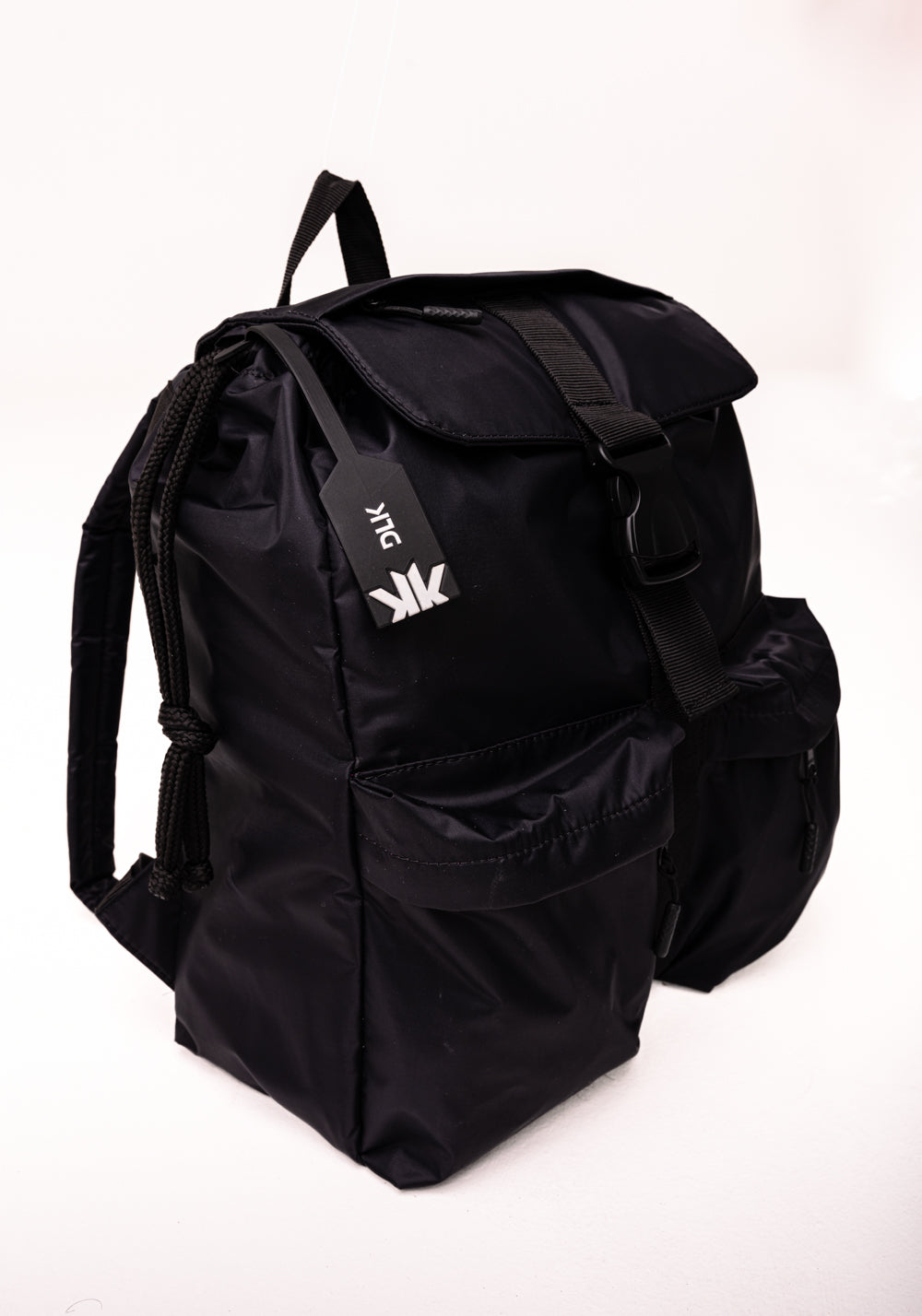 Mochila Feminina Preto Com Bolsos Dlk