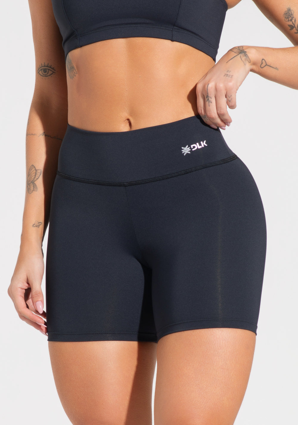 Short Fitness Feminino Preto Básico Dlk