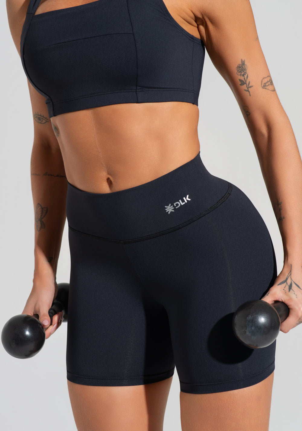 Short Fitness Feminino Preto Básico Dlk