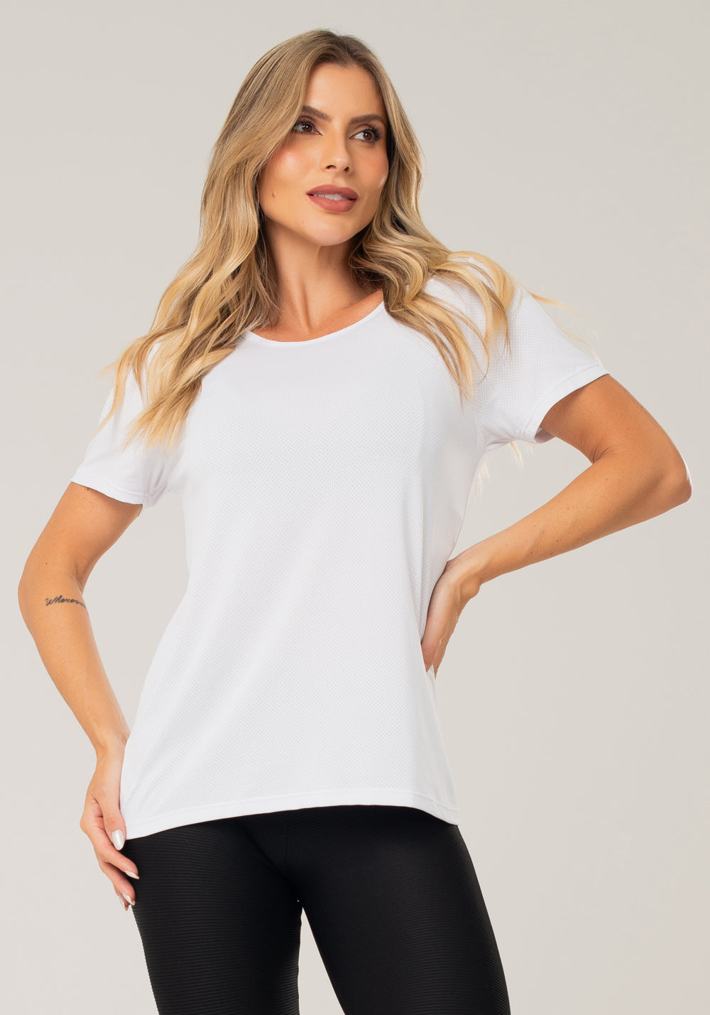 Blusa Dryfit Branca Básica Dlk
