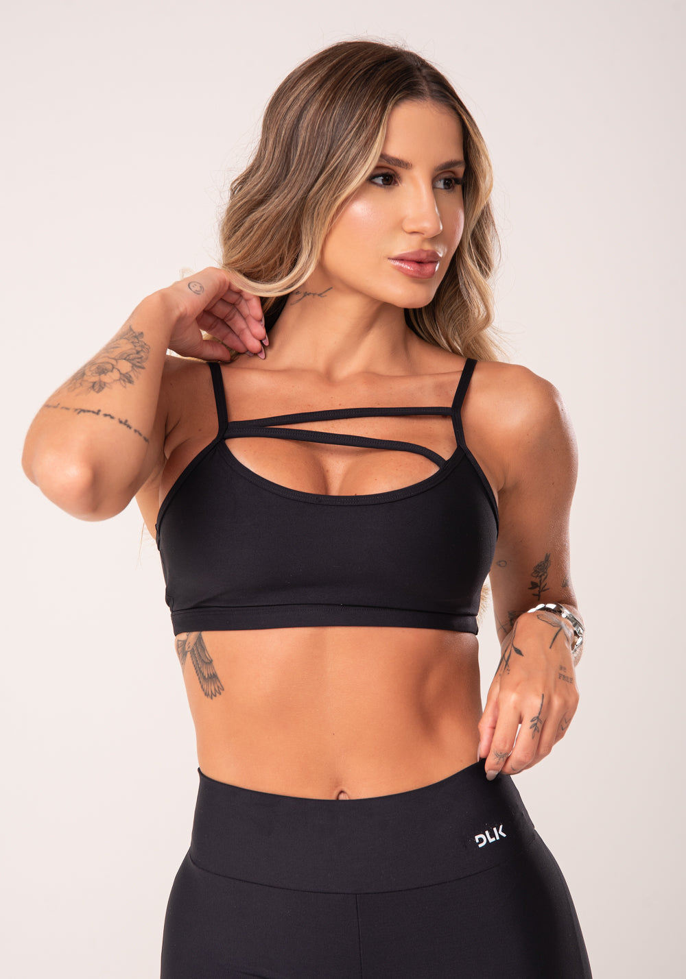 Top Fitness Preto Com Tiras Básico Dlk