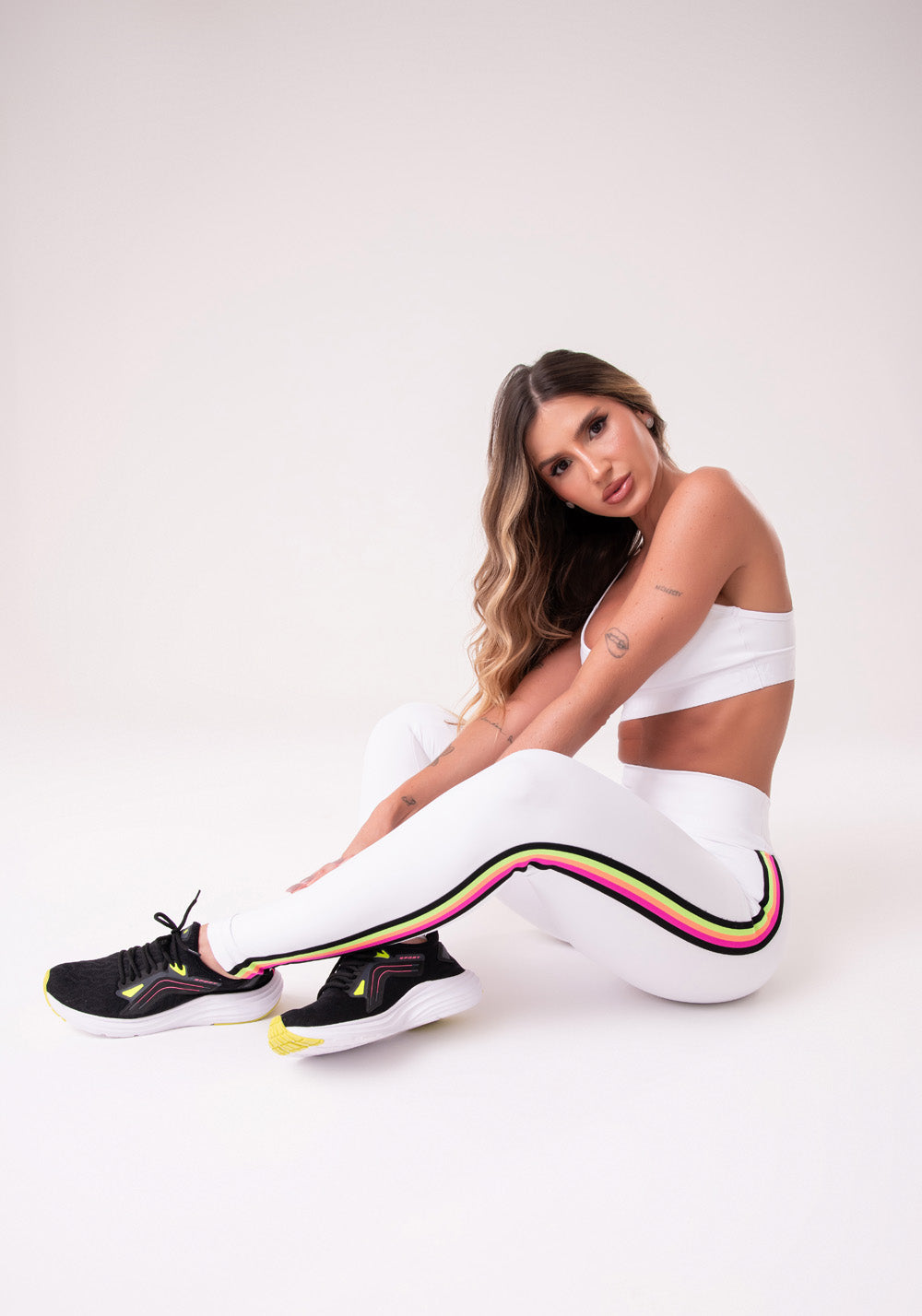 Calça Legging Energy Poliamida Branca Com Elástico Colorido Dlk