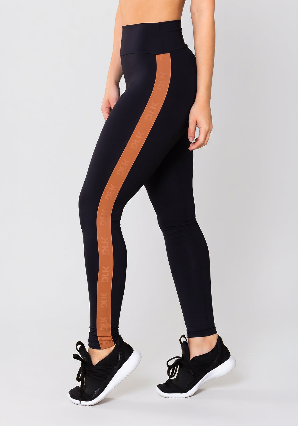 Calça Legging Energy Poliamida Preta Com Elástico Amêndoa Dlk