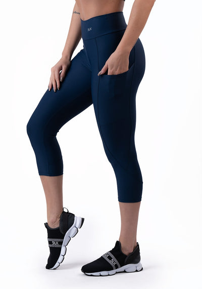 Calça Corsário Azul Marinho Com Bolso Básica Dlk