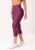 Calça Corsário Vinho Cintura Alta Básica Dlk