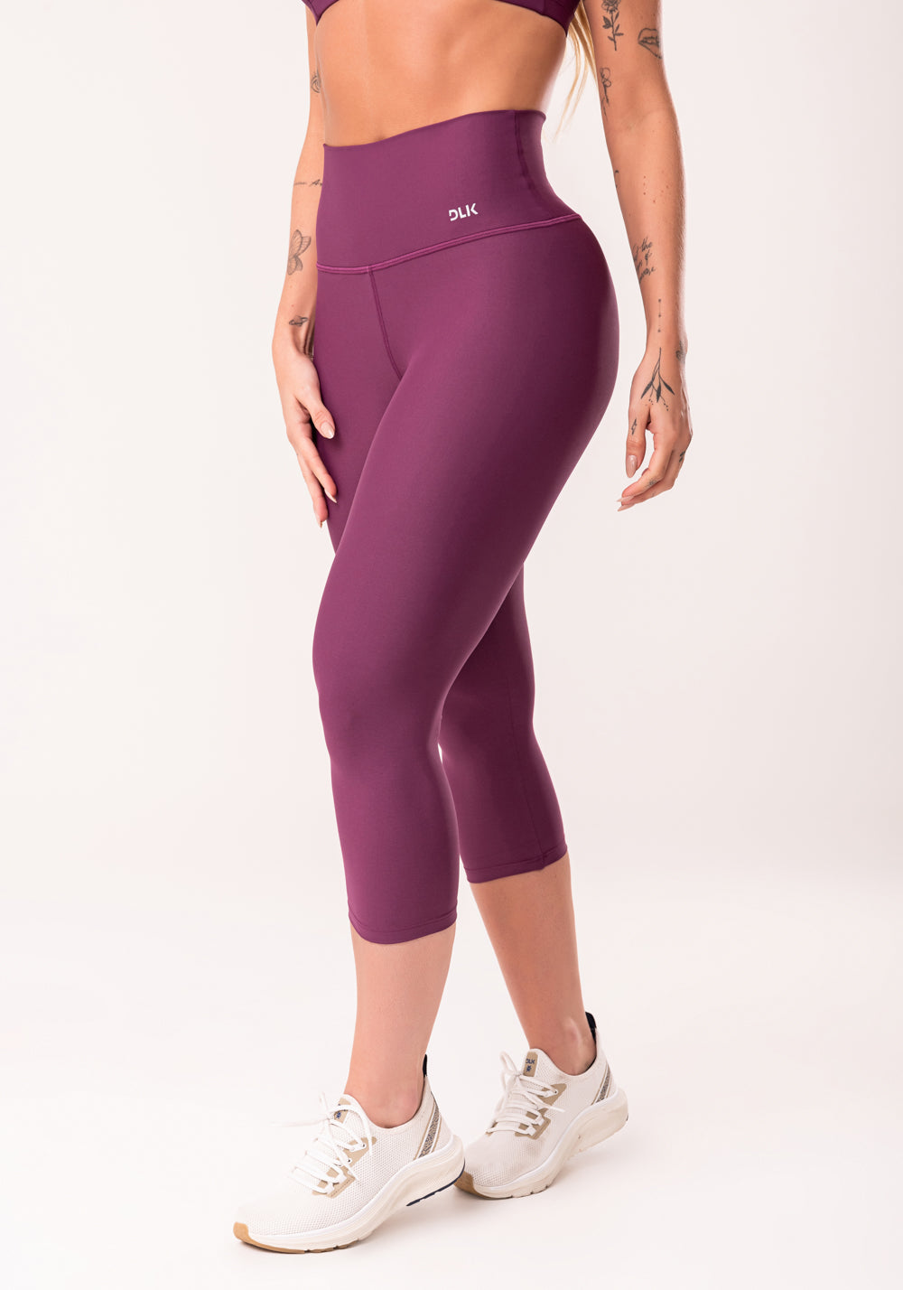 Calça Corsário Vinho Cintura Alta Básica Dlk