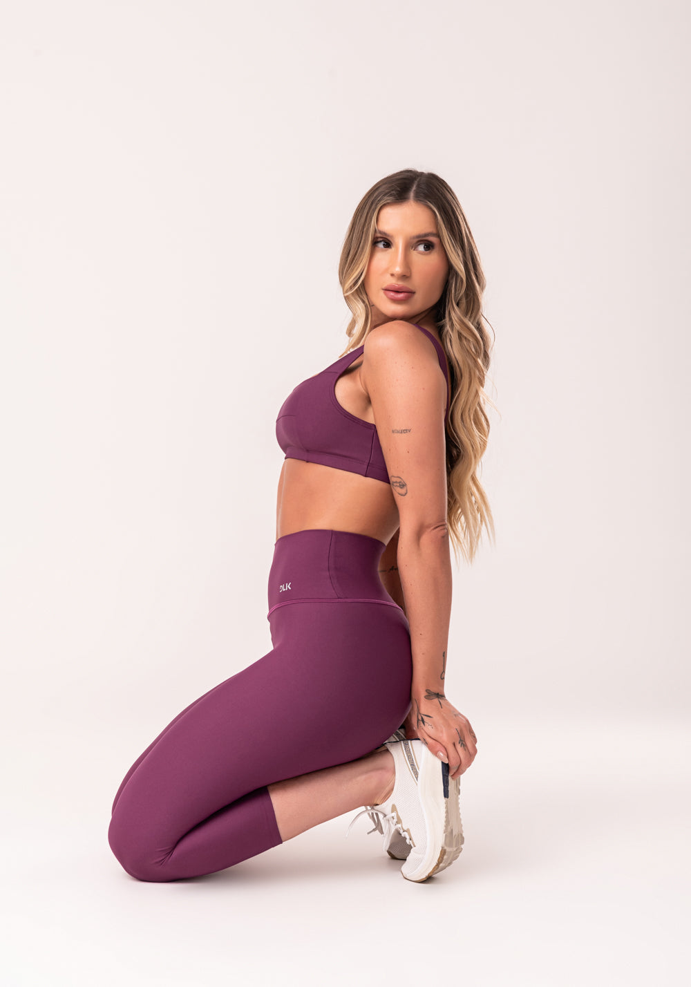 Calça Corsário Vinho Cintura Alta Básica Dlk