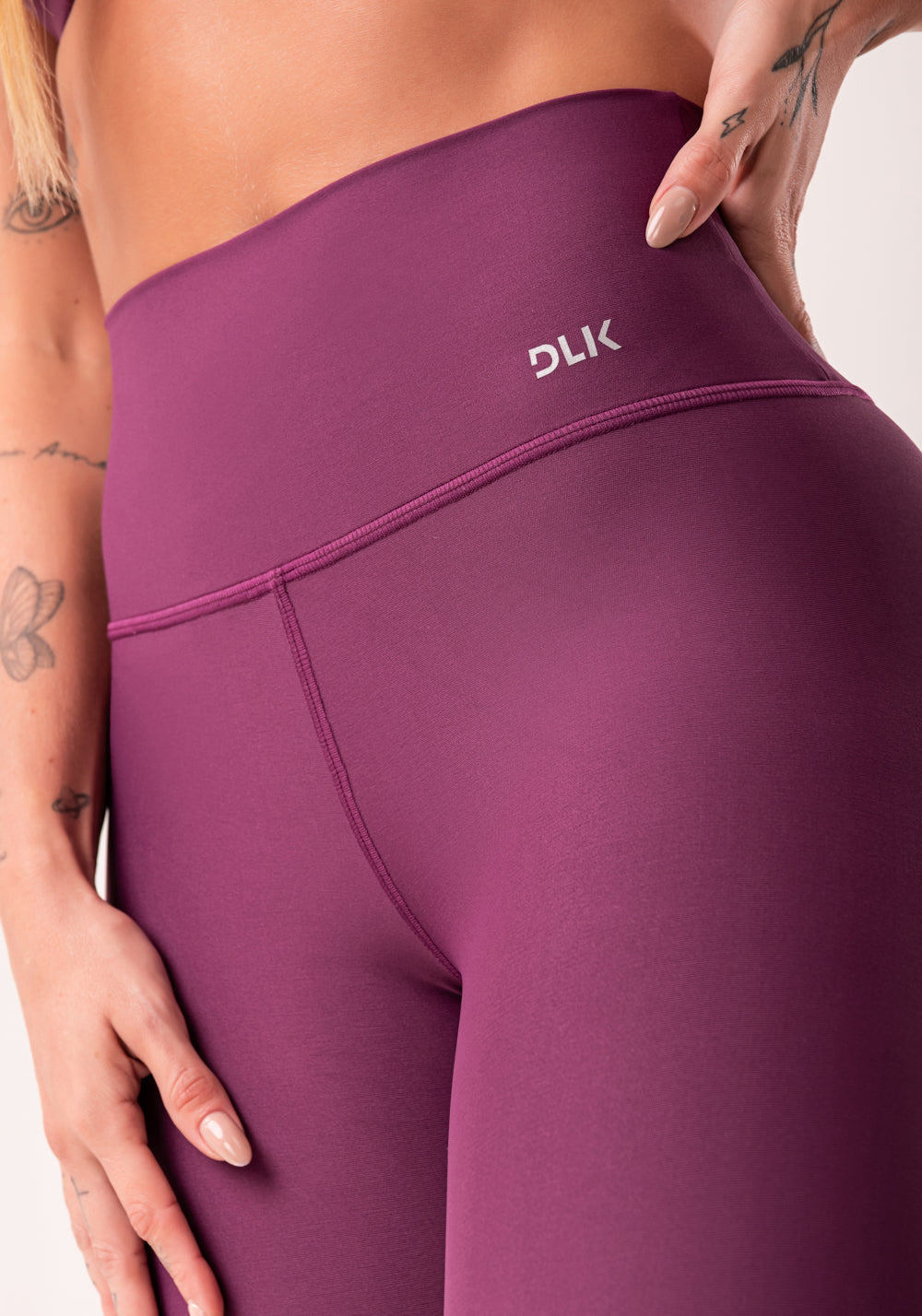 Calça Corsário Vinho Cintura Alta Básica Dlk