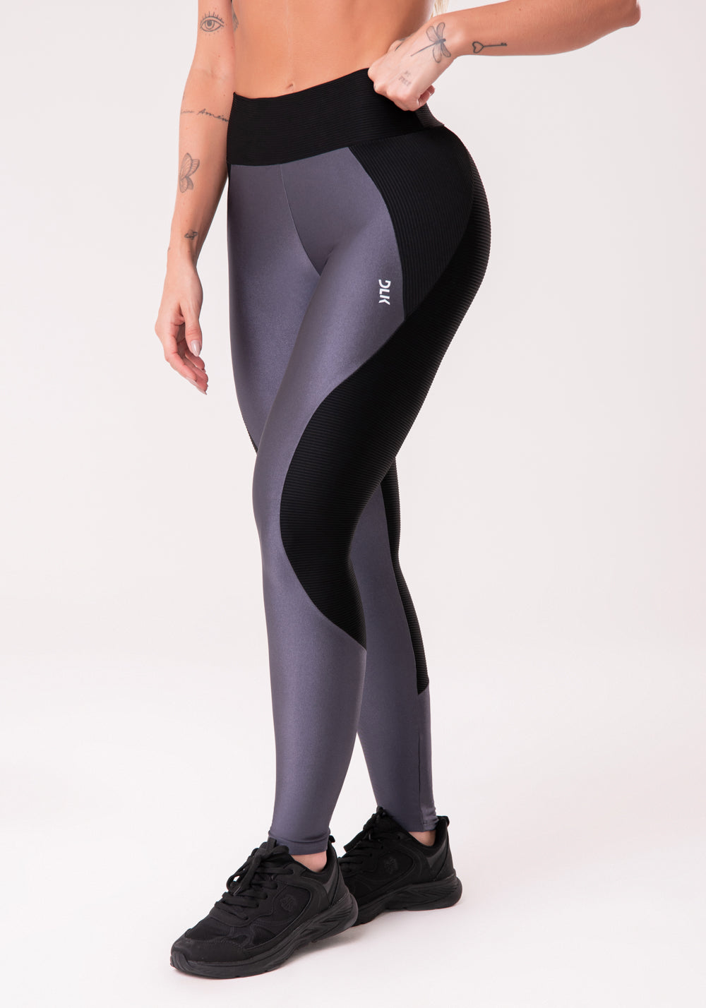 Calça Legging Happiness Com Recorte Texturizado Preta E Grafite Dlk