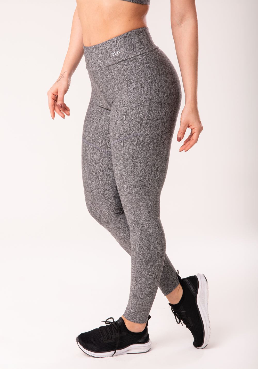 Calça Legging Mescla Com Recortes Básico Dlk