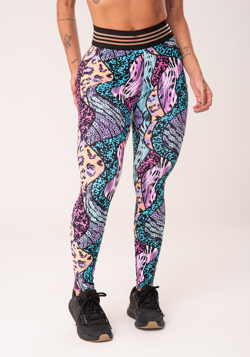 Calça Legging Wild Com Elástico Estampada Animal Print Colorido Dlk