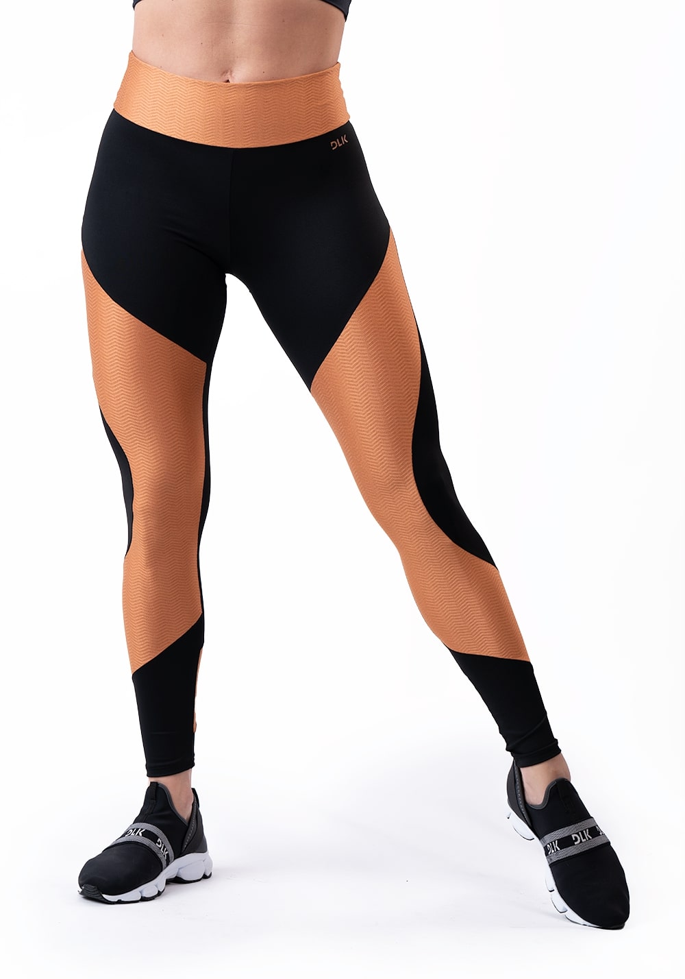 Calça Legging Energy Texturizada Com Recortes Amêndoa Dlk