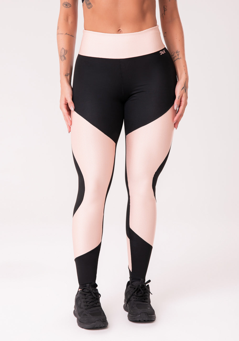 Calça Legging Energy Texturizada Com Recortes Rosa Bebê Dlk