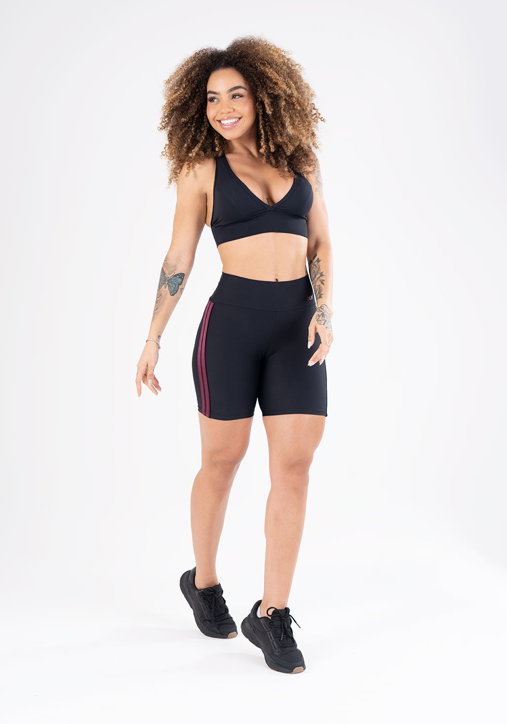 Short Energy Poliamida Preta Com Elástico Lateral Roxo Dlk
