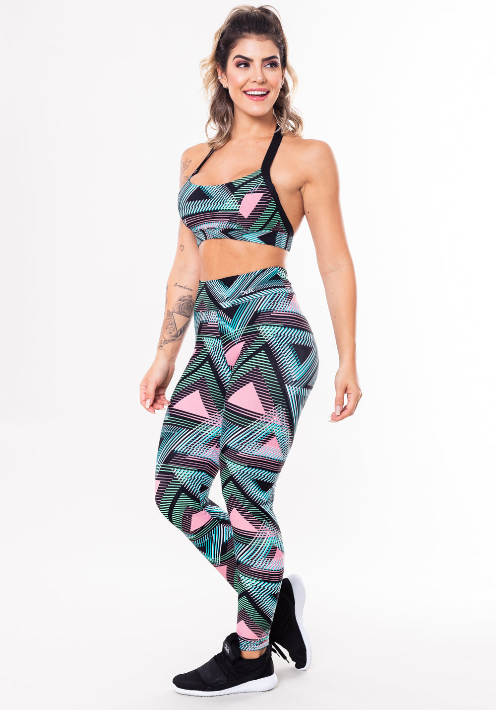 Conjunto Fitness Match Poliamida Estampado Triângulos (top+calça) Dlk