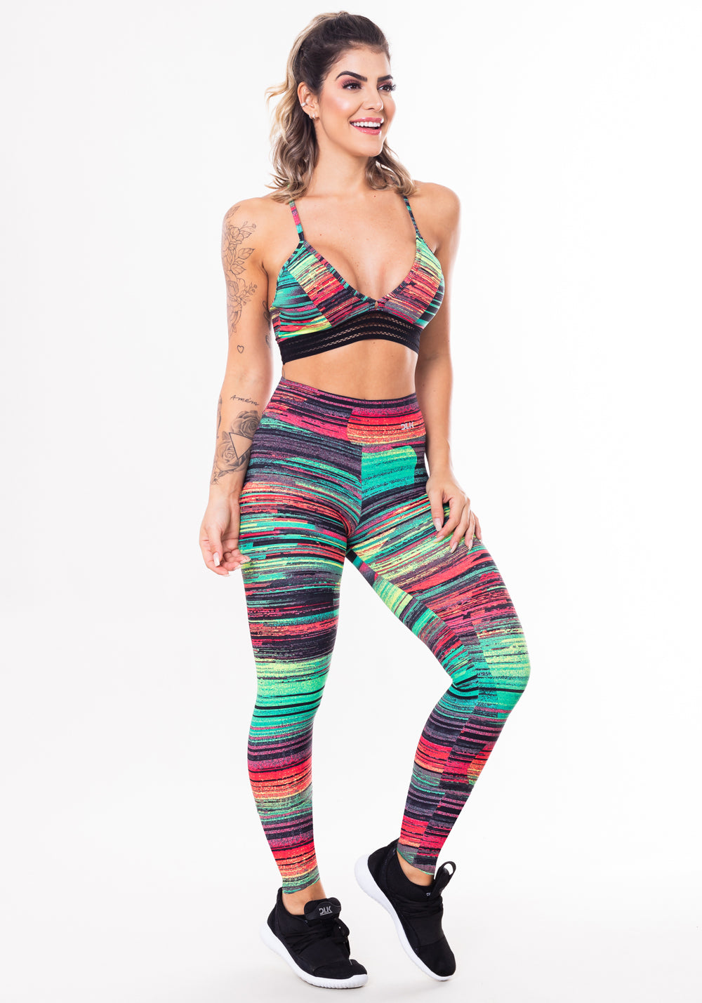 Conjunto Fitness Match Poliamida Estampada Riscos Coloridos (top+calça) Dlk