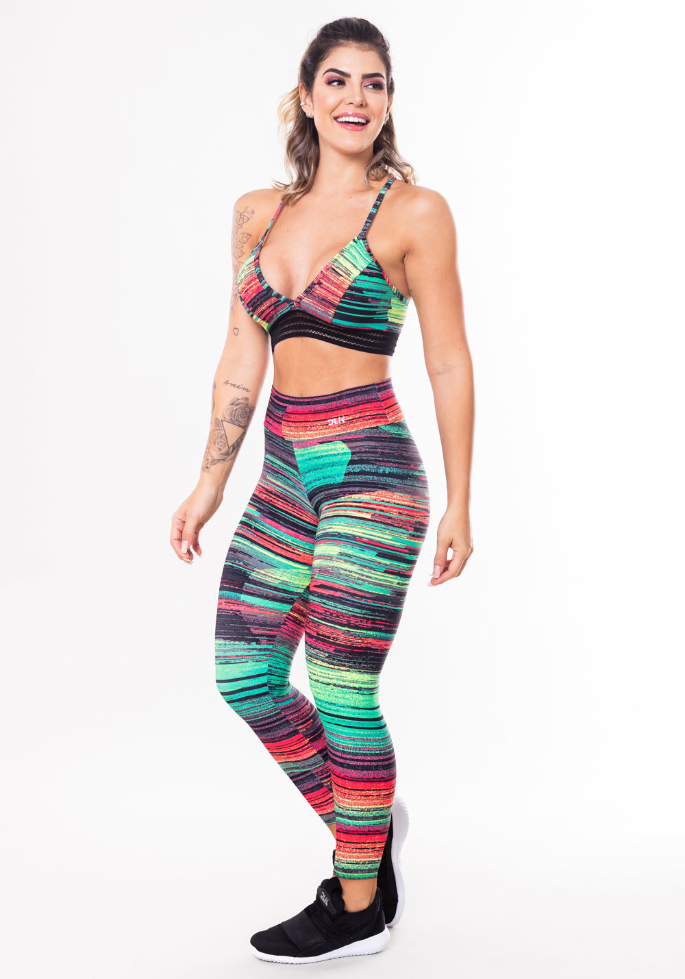 Conjunto Fitness Match Poliamida Estampada Riscos Coloridos (top+calça) Dlk