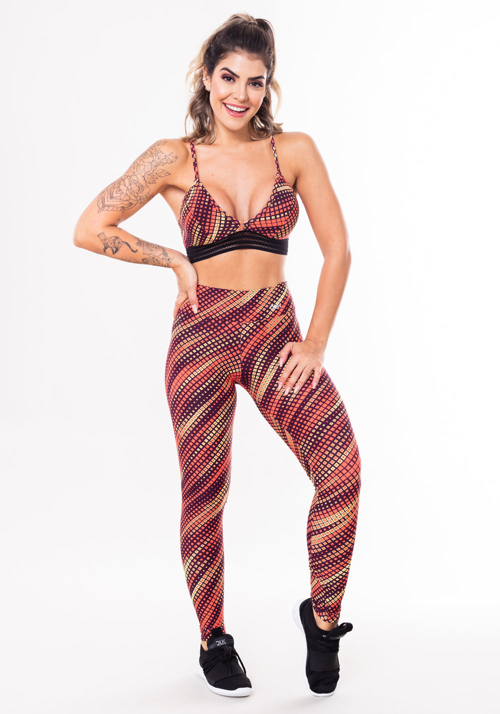 Conjunto Fitness Match Poliamida Estampada Pixel Laranja (top+calça) Dlk