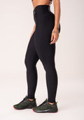 Calça Legging Preta Com Recortes Laterais Básica Dlk