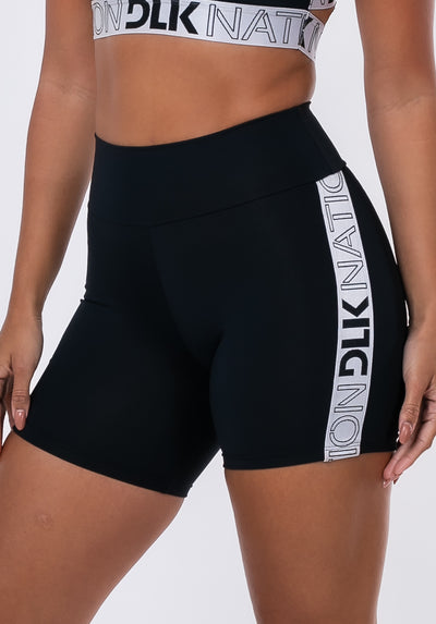 Bermuda Nation Com Elástico Personalizado Na Lateral Preto Com Prata Dlk