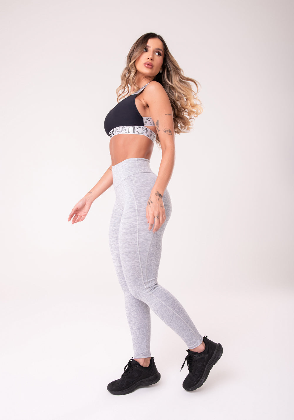 Calça Legging Com Costura Lateral Nation Cinza Dlk