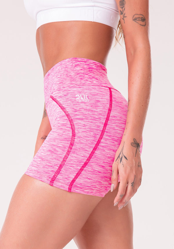 Short Curto Nation Com Recorte No Gancho Rosa Dlk