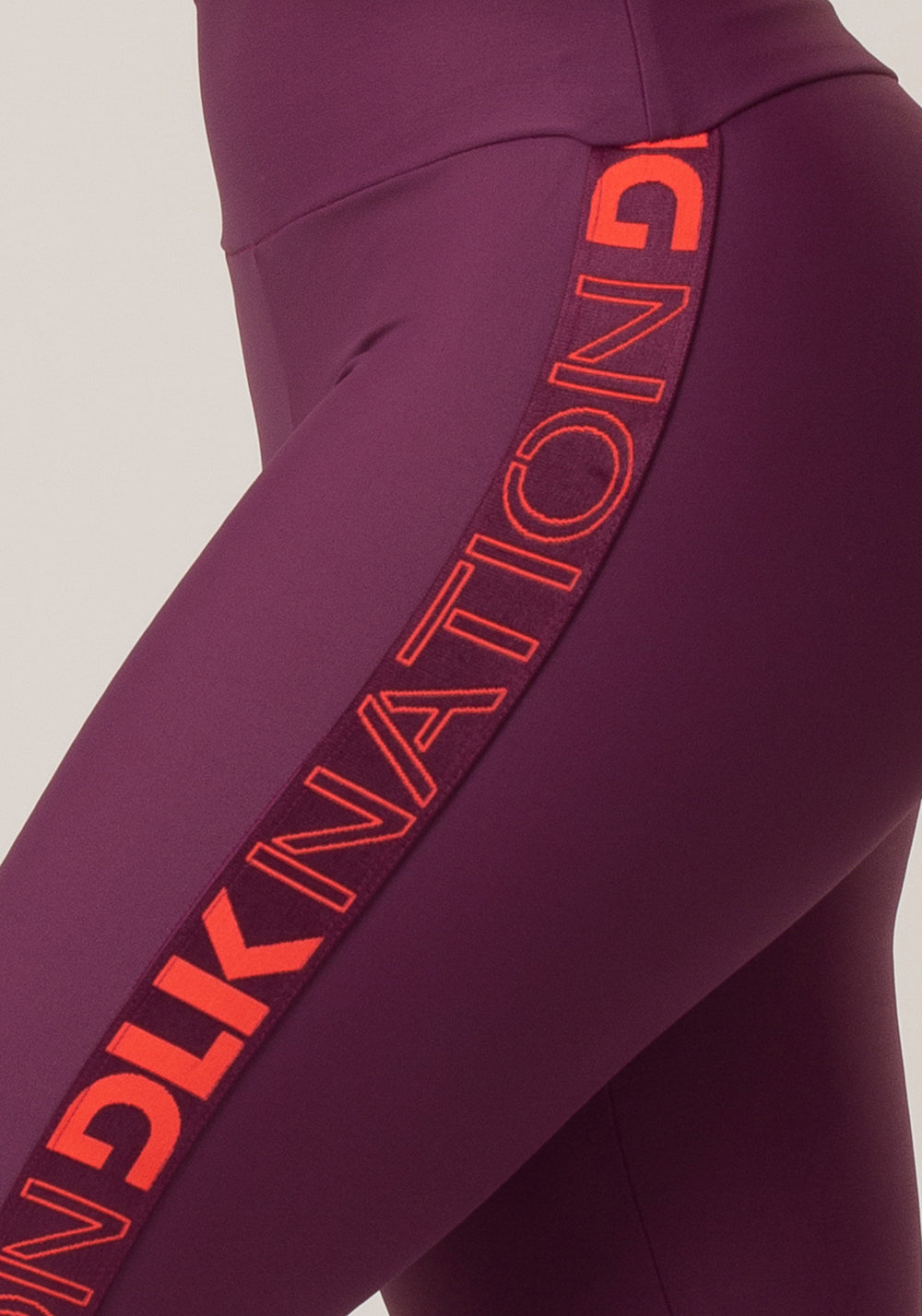 Calça Legging Nation Com Elástico Lateral Vinho Dlk