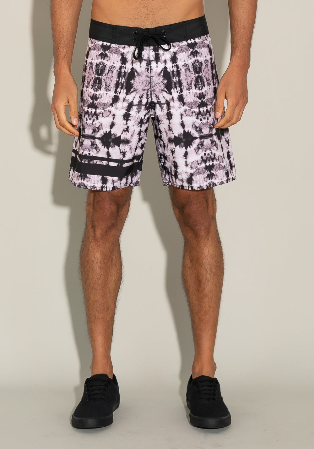 Bermuda For Men Bolso Lateral Tie Dye Preto Dlk