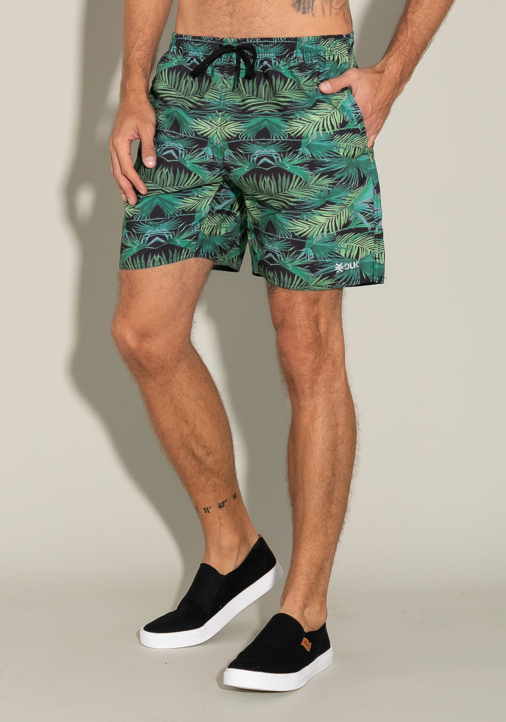 Short For Men Com Bolso E Cadarço Estampa Folhas De Palmeira Dlk