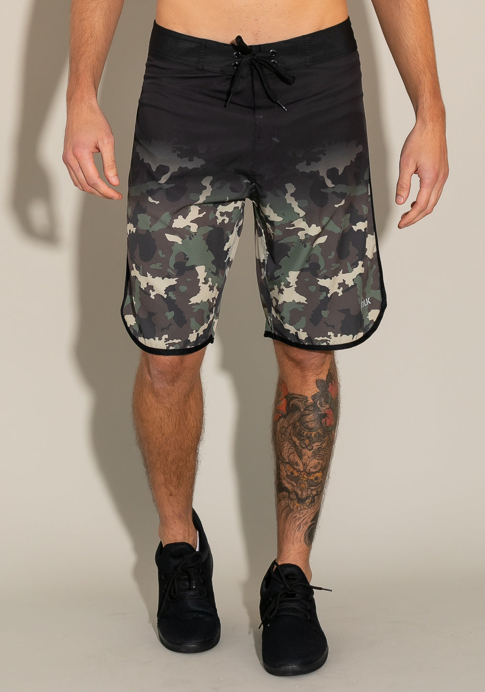 Bermuda For Men Fechamento Em Velcro Camuflado Fumê Dlk