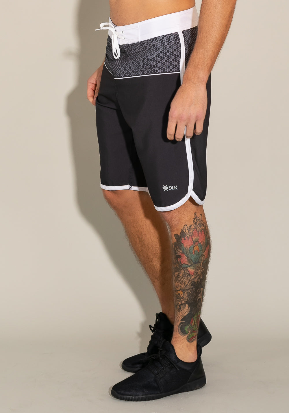 Bermuda For Men Fechamento Em Velcro Círculos Escuros Dlk