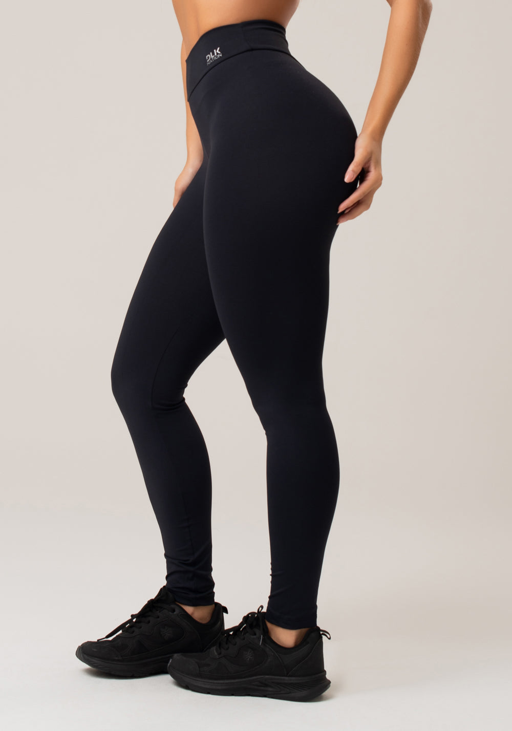 Calça Legging Nation Com Recorte Levanta Bumbum Preto Dlk