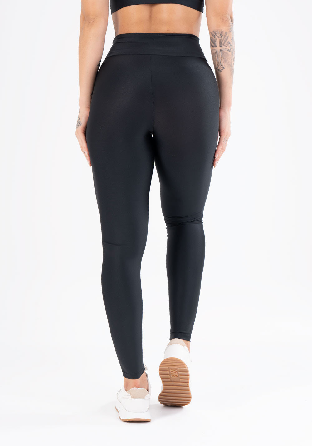 Calça Legging Equilibrium Preta Dlk
