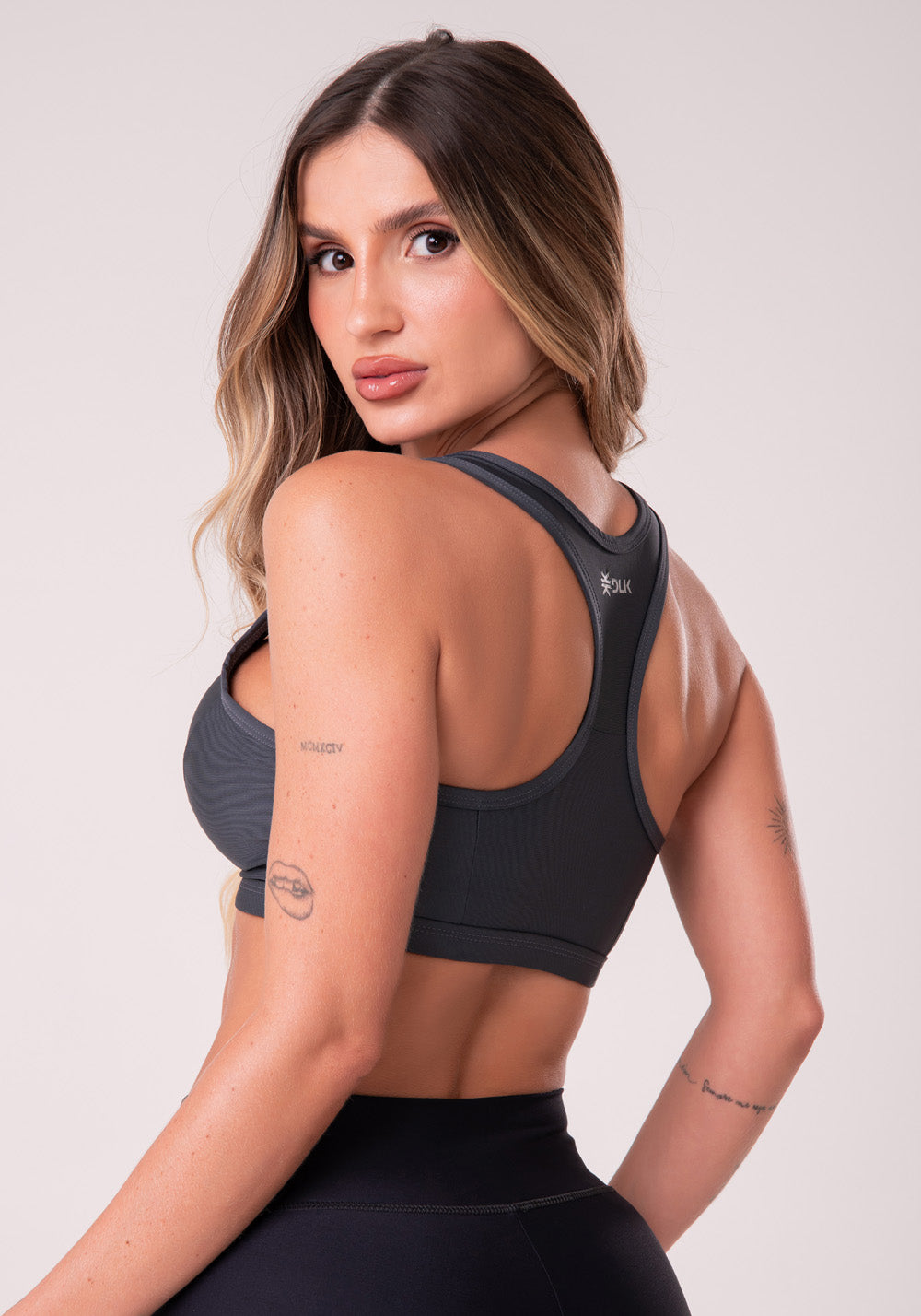 Top Equilibrium Cinza com Bojo Modelo Nadador Dlk