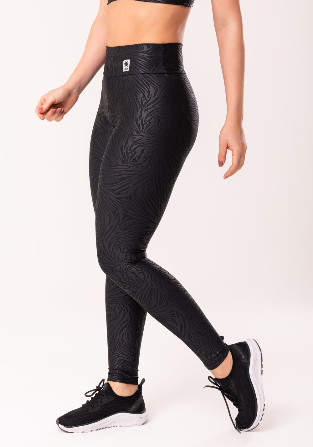 Calça Legging Shine Preto Texturizada Dlk