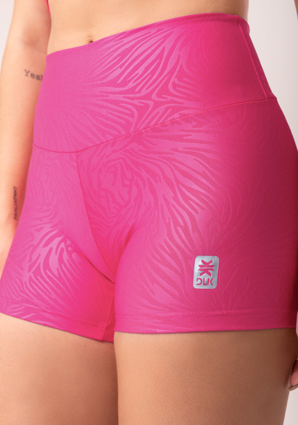 Short Shine Rosa Texturizado Dlk