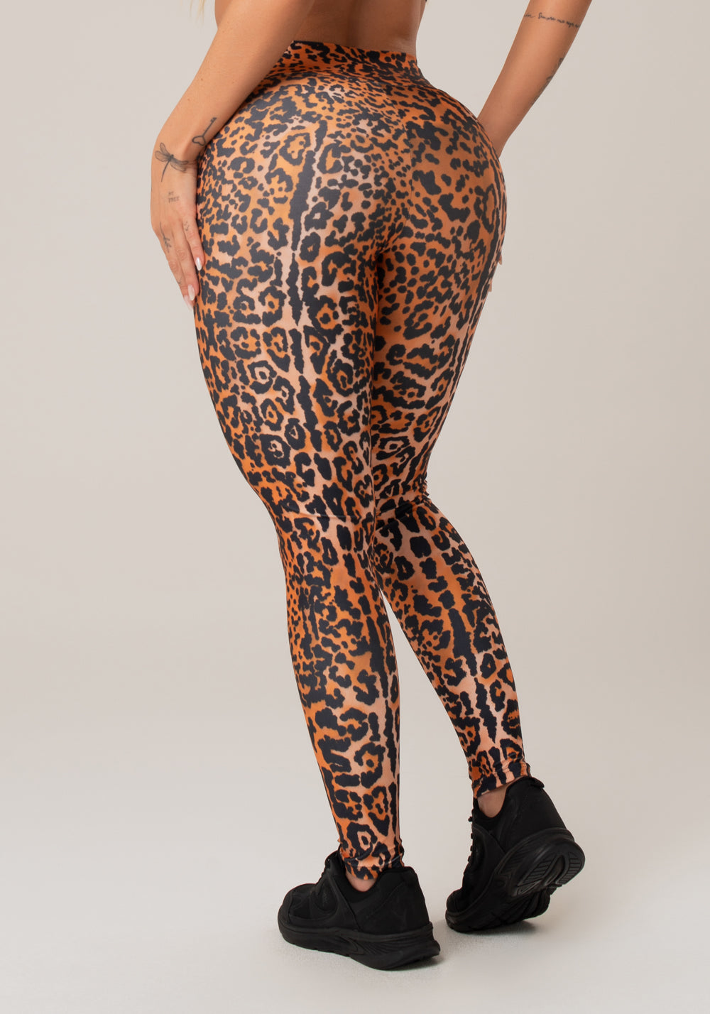 Calça Legging Printed Estampada Onça Localizada Dlk