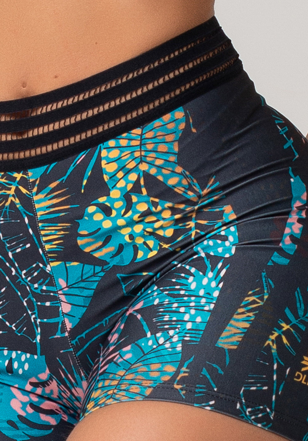 Short Fitness Feminino Com Elástico New Printed Estampado Folhagem Onça Dlk