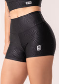 Short Shine Preto Texturizado Ondas Dlk
