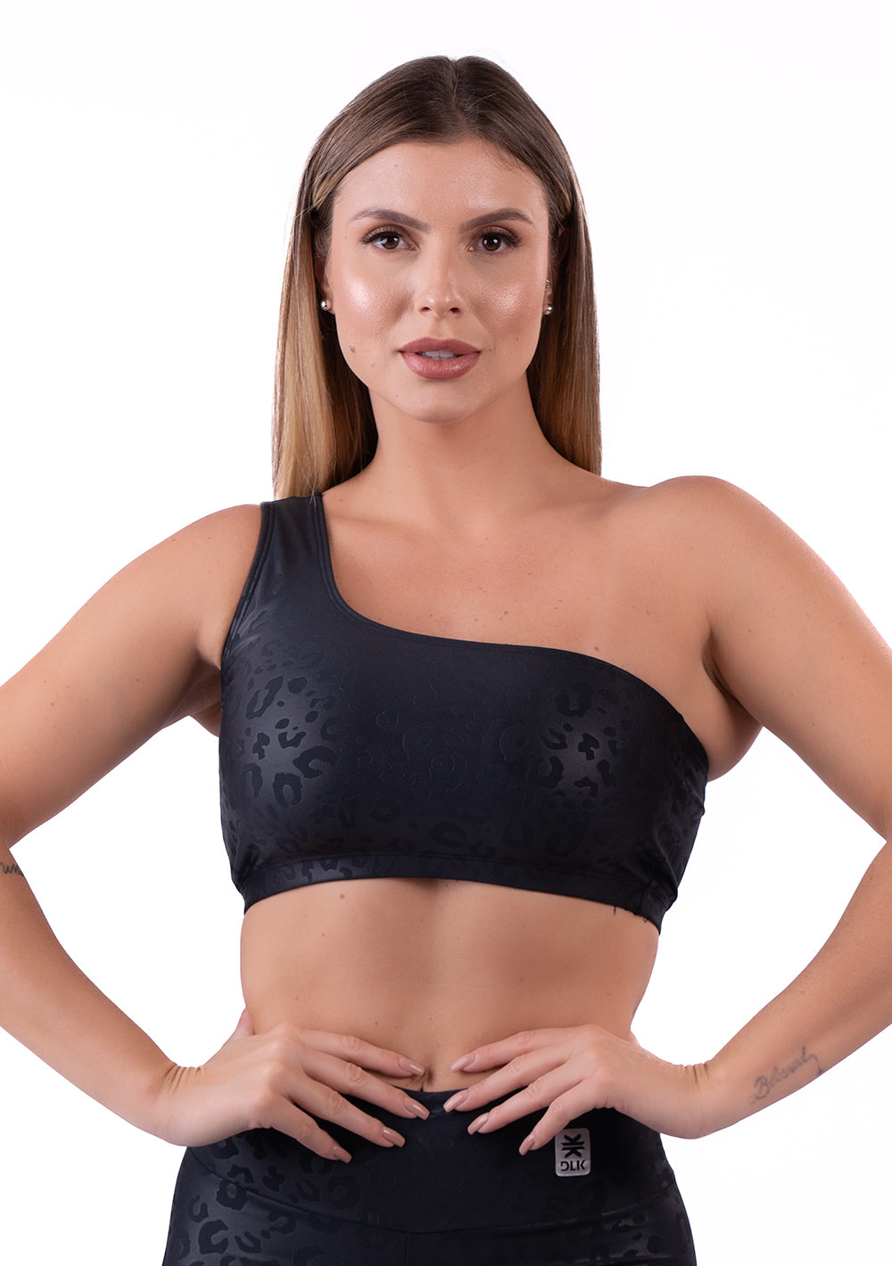 Top Um Ombro Shine Preto Texturizado Onça Dlk