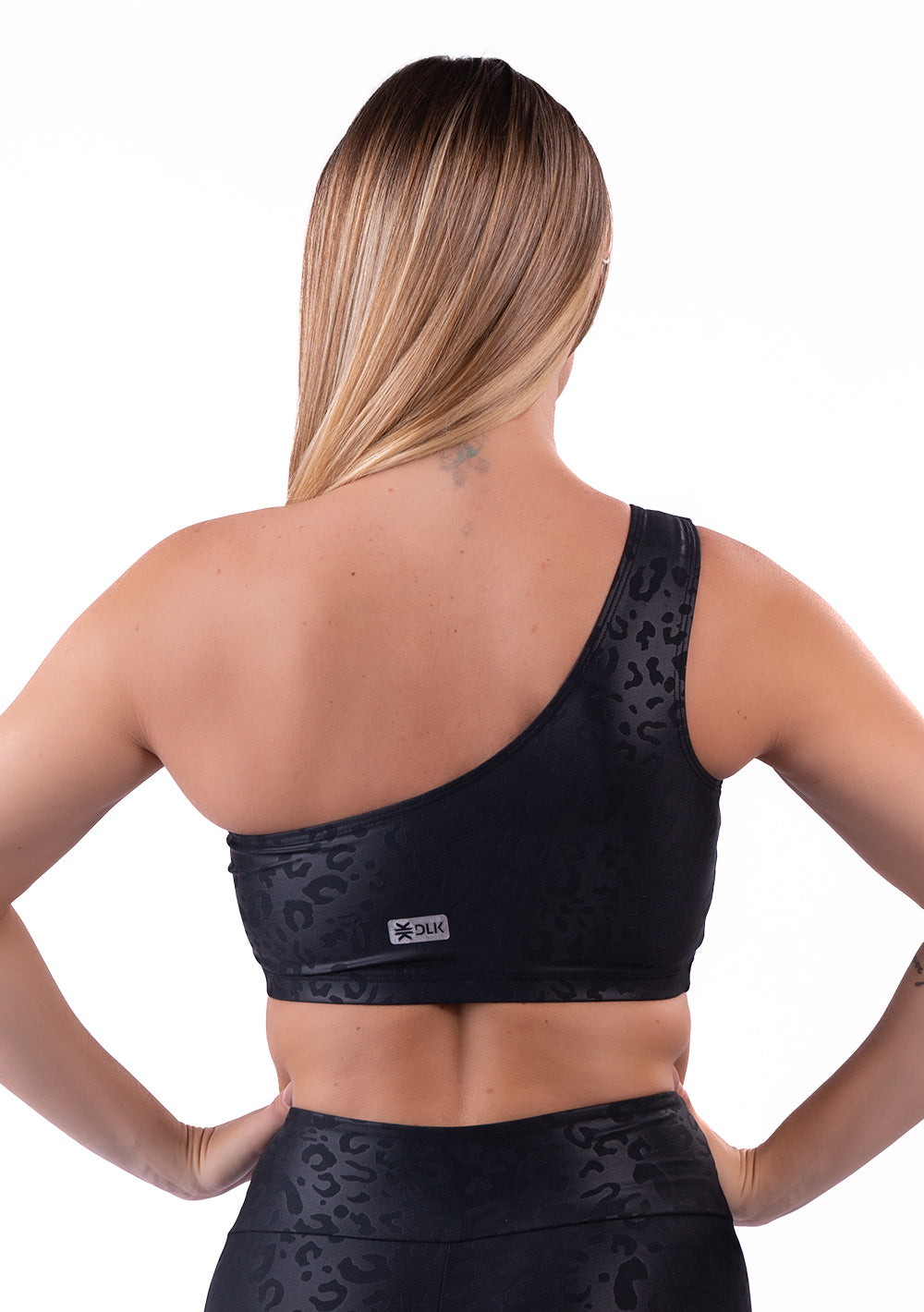 Top Um Ombro Shine Preto Texturizado Onça Dlk