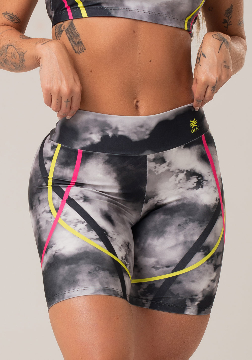 Bermuda Fitness Feminina New Printed Estampada Fire Black Dlk