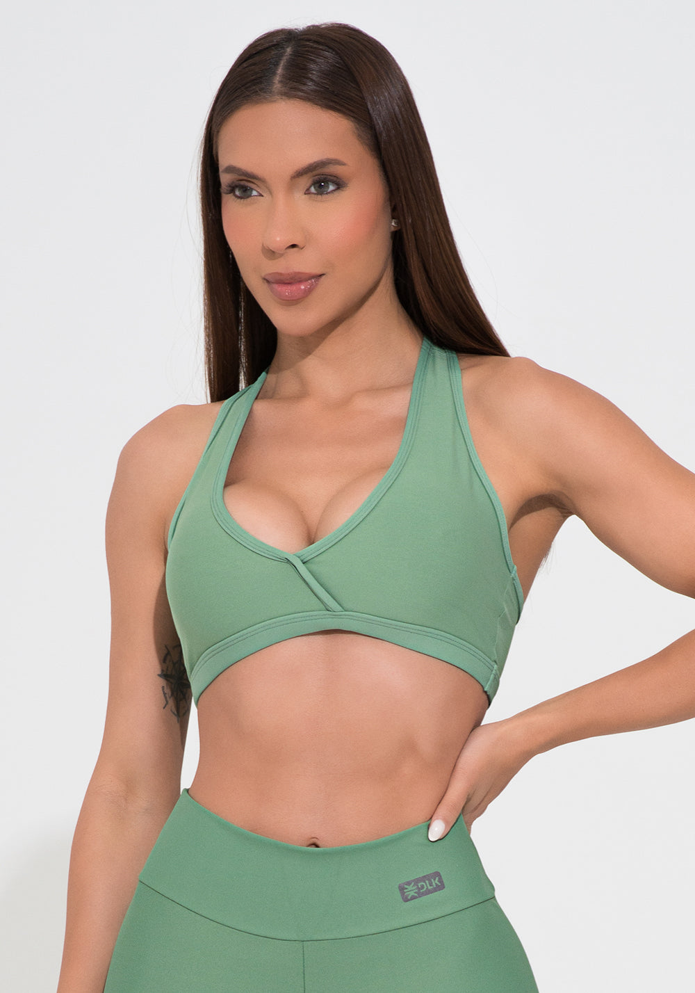 Top Fitness Feminino Verde Decote Transpassado Action Dlk
