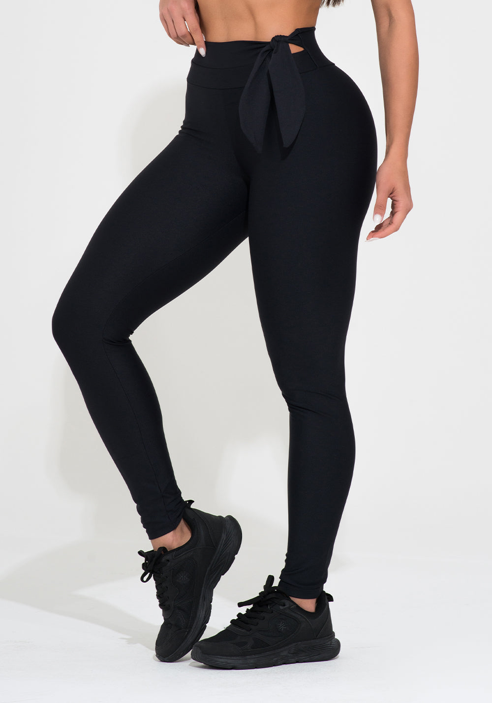 Legging Fitness Feminina Preta Com Amarração Action Dlk