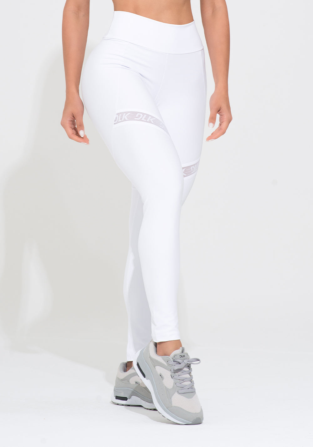 Legging Fitness Feminina Branca Com Recorte E Elástico Vazado Action Dlk