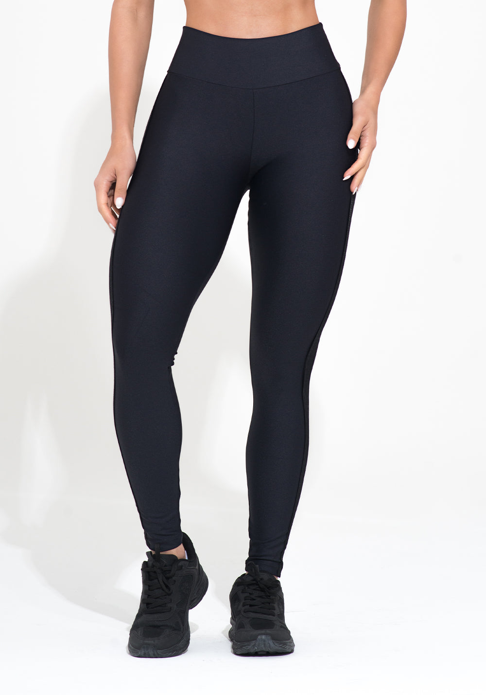 Legging Fitness Feminina Preta Elástico Vazado Lateral Action Dlk